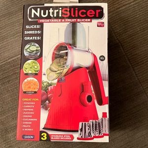 NEW Nutrislicer Vegetable and Fruit Slicer by Emson